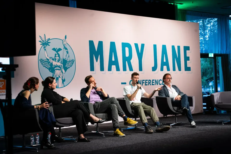 Bühne der Mary Jane Hanfmesse
