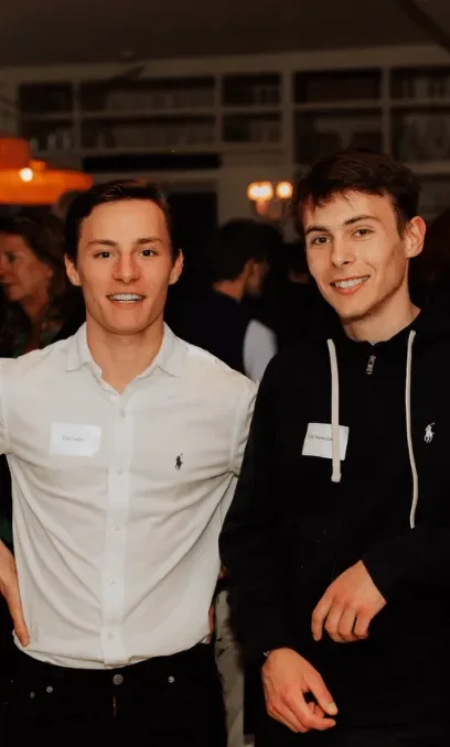 Elia Faber und Emil Wessolowski auf einem Event